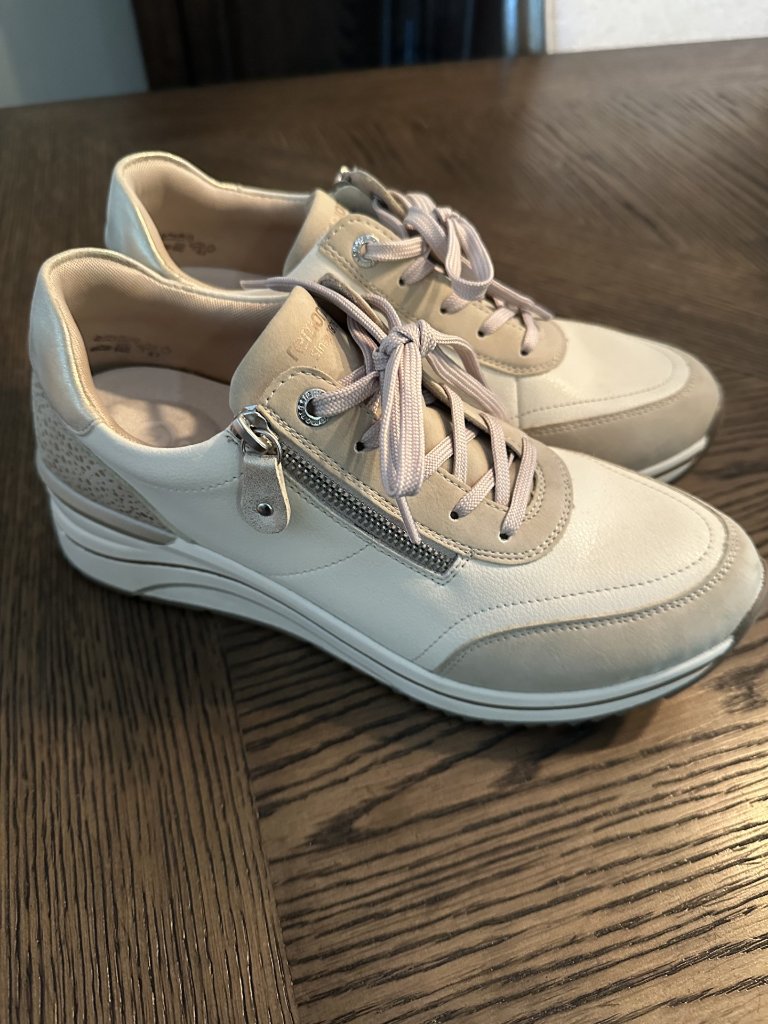 Women's Remonte Dress Tennis Shoe
